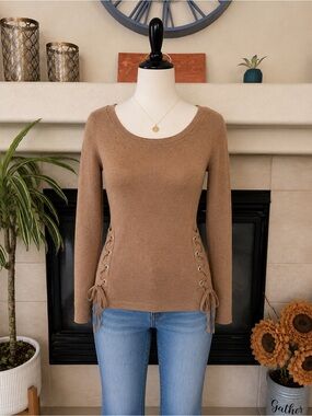 INC International Concepts Women’s Large Camel Lace-Up Side Sweater